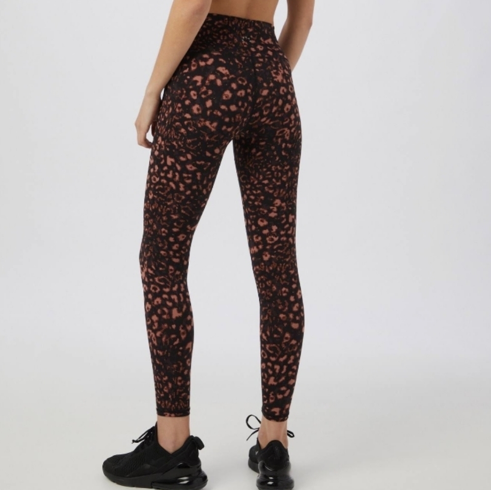 VARLEY Luna High Rise 7/8 textured animal print black brown orange size Medium